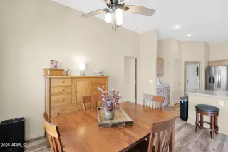 Photo #6: 6920666 Listing