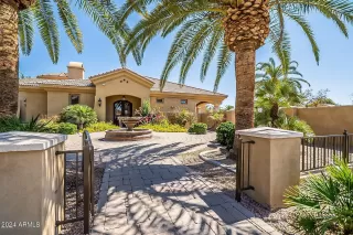 Browse active condo listings in THE PALMS