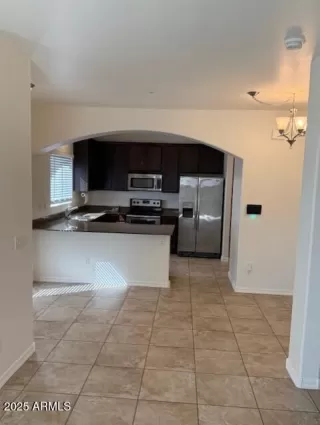 Photo #3: 6920696 Listing