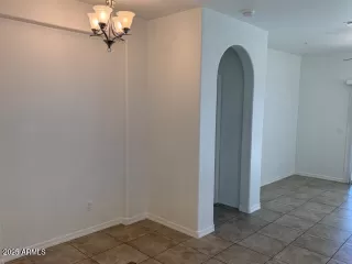 Photo #4: 6920696 Listing