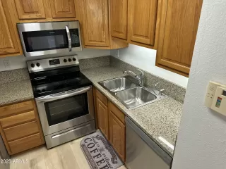 Photo #3: 6920761 Listing 