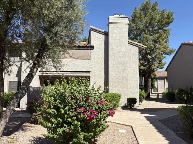 MLS: 6920783 Condo For Sale