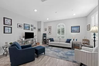 Photo #3: 6921129 Listing 