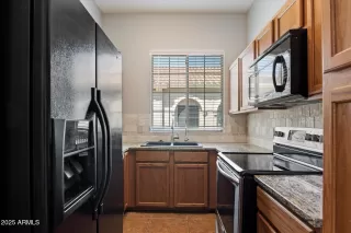 Photo #4: 6921152 Listing 