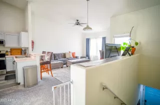 Photo #2: 6921237 Listing 