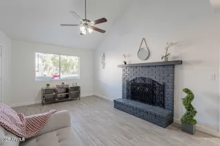 Photo #2: 6921277 Listing 