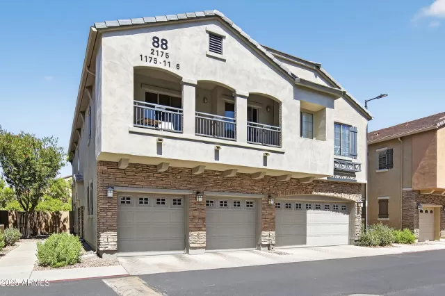 MLS: 6921407 Condo For Sale