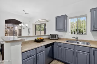 Photo #6: 6921407 Listing