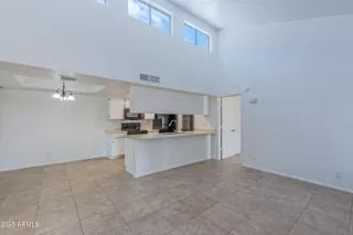 Photo #3: 6921549 Listing