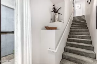 Photo #3: 6921639 Listing 