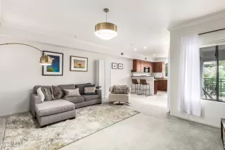 Photo #4: 6921639 Listing 