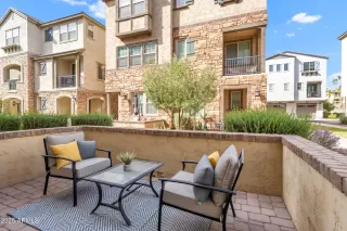 Photo #1: 6921740 Listing 