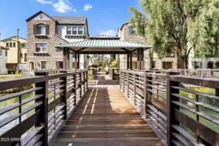 Photo #6: 6921740 Listing 