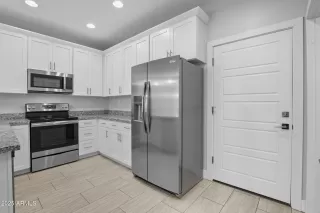 Photo #2: 6921744 Listing