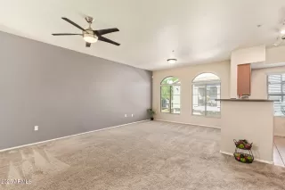 Photo #6: 6921811 Listing