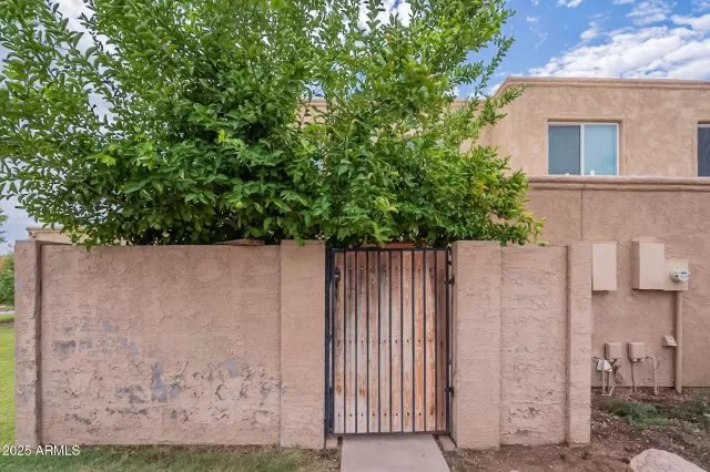 MLS: 6921830 Condo For Sale