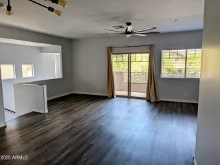 Photo #5: 6921850 Listing