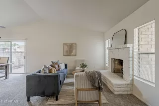 Photo #4: 6921879 Listing 