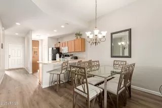 Photo #5: 6922023 Listing 