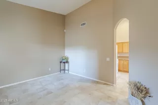 Photo #5: 6922117 Listing 