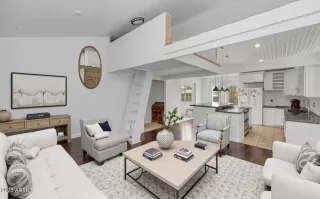 Photo #1: 6922392 Listing 