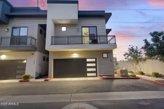 Photo #1: 6922452 Listing 