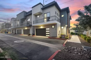 Photo #5: 6922452 Listing 