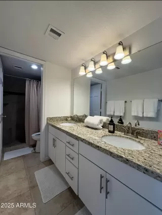 Photo #5: 6922538 Listing 