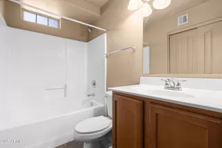 Photo #6: 6922563 Listing 