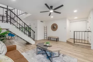 Photo #1: 6922663 Listing 