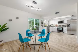 Photo #5: 6922663 Listing 