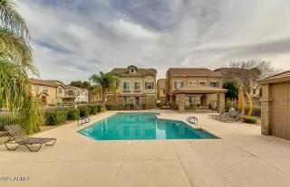 Photo #2: 6922682 Listing 