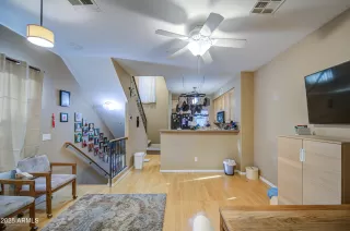 Photo #6: 6922682 Listing 