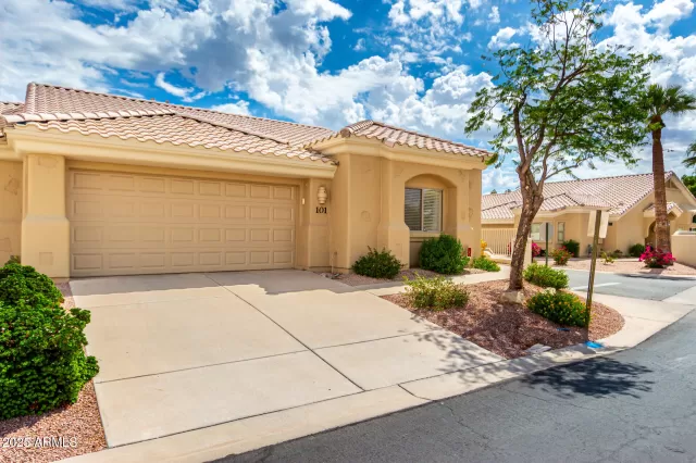 MLS: 6923134 Condo For Sale