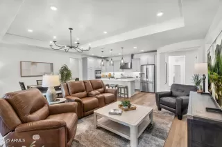 Photo #6: 6923313 Listing 