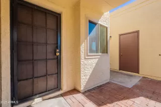 Photo #4: 6923359 Listing