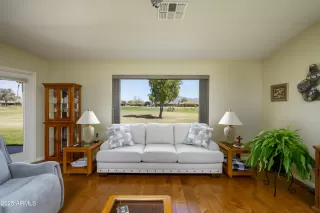 Photo #5: 6923404 Listing 