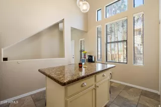 Photo #5: 6923437 Listing 