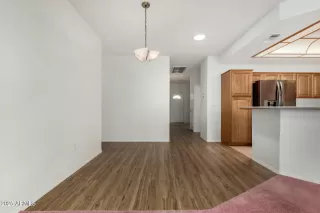 Photo #6: 6923582 Listing 