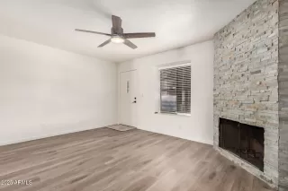 Photo #3: 6923621 Listing 