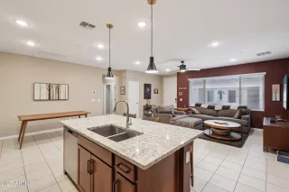 Photo #3: 6923655 Listing