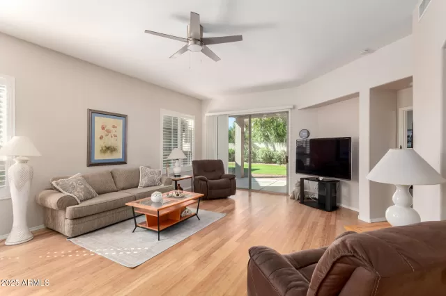 MLS: 6923940 Condo For Sale