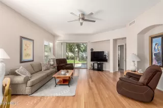 Photo #4: 6923940 Listing 