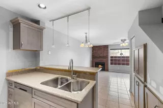 Photo #4: 6924244 Listing