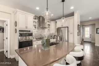 Photo #4: 6924352 Listing 