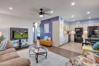 Photo #3: 6924547 Listing 