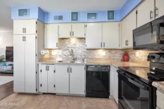 Photo #4: 6924547 Listing 