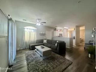 Photo #2: 6924702 Listing