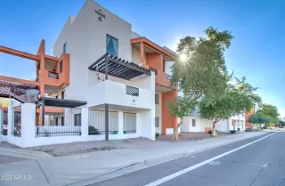 Photo #2: 6924835 Listing 