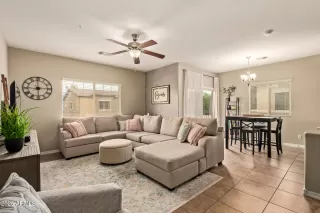 Photo #2: 6925472 Listing